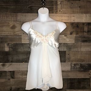 2x white slip with sequence